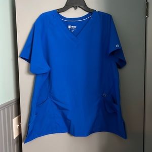 W123 by wonder wink Galaxy blue scrub top size 2X.